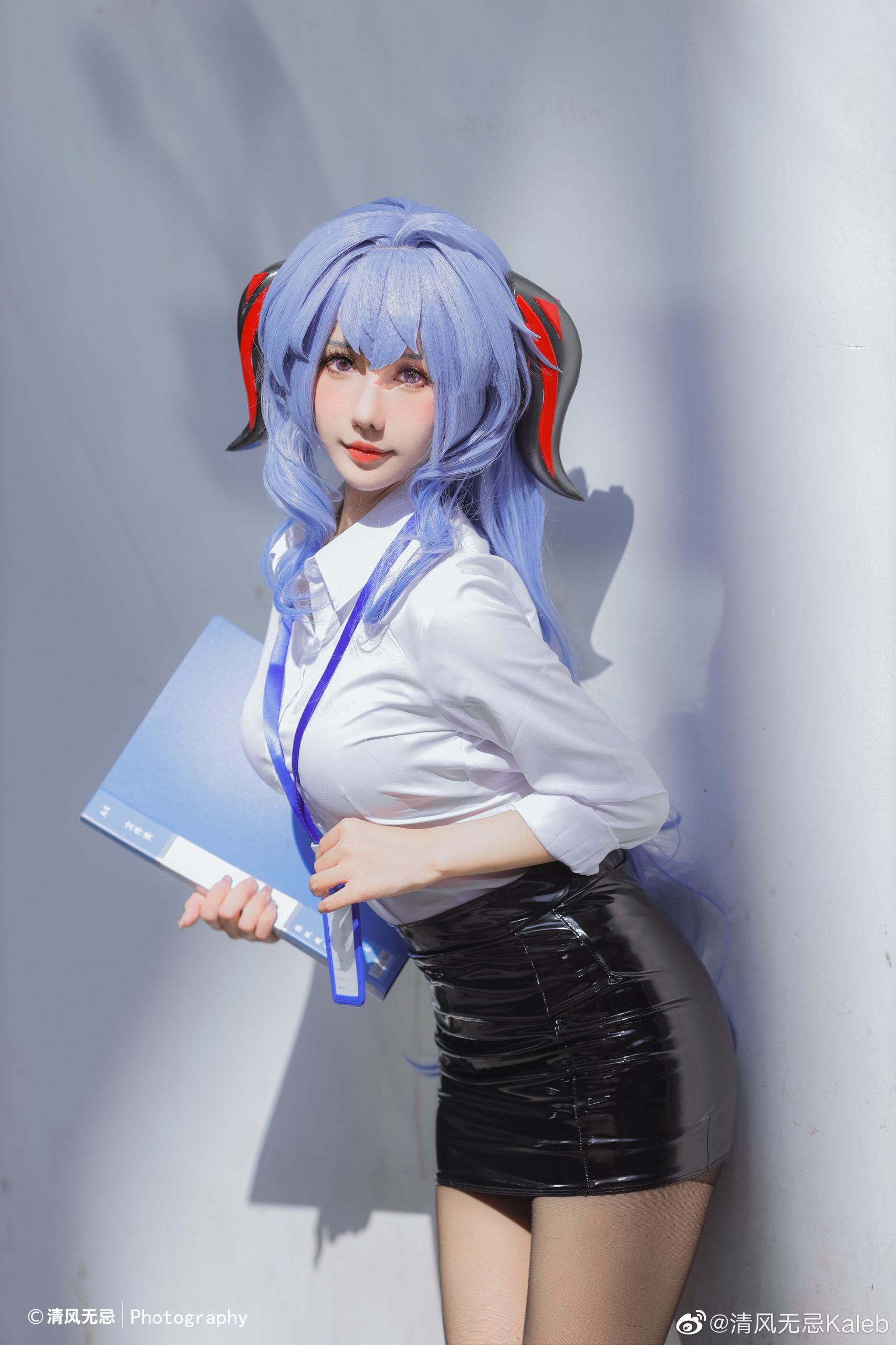 [COS]职场甘雨-二次元COS分享次元吧