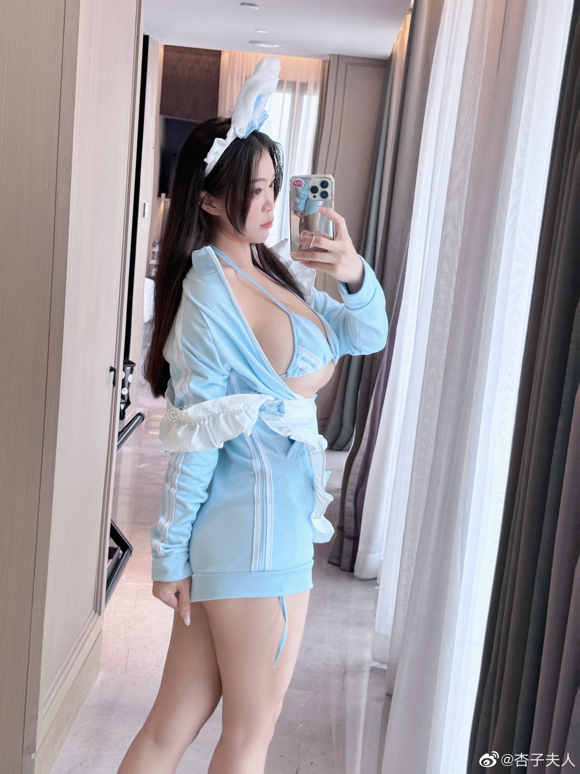 [写真]杏子夫人 淡蓝色-二次元COS分享次元吧