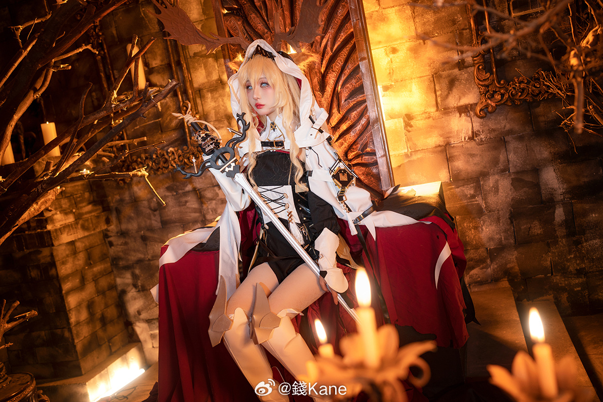 [COSplay]薇薇安娜·德罗斯特，将凭她的烛与剑，为您夺取胜利。-二次元COS分享次元吧