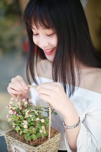 花店姑娘-二次元COS分享次元吧