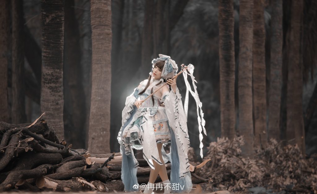 图片[13]-二次元COS分享【cos正片】@冉冉不甜v-博丽灵梦-二次元COS分享次元吧