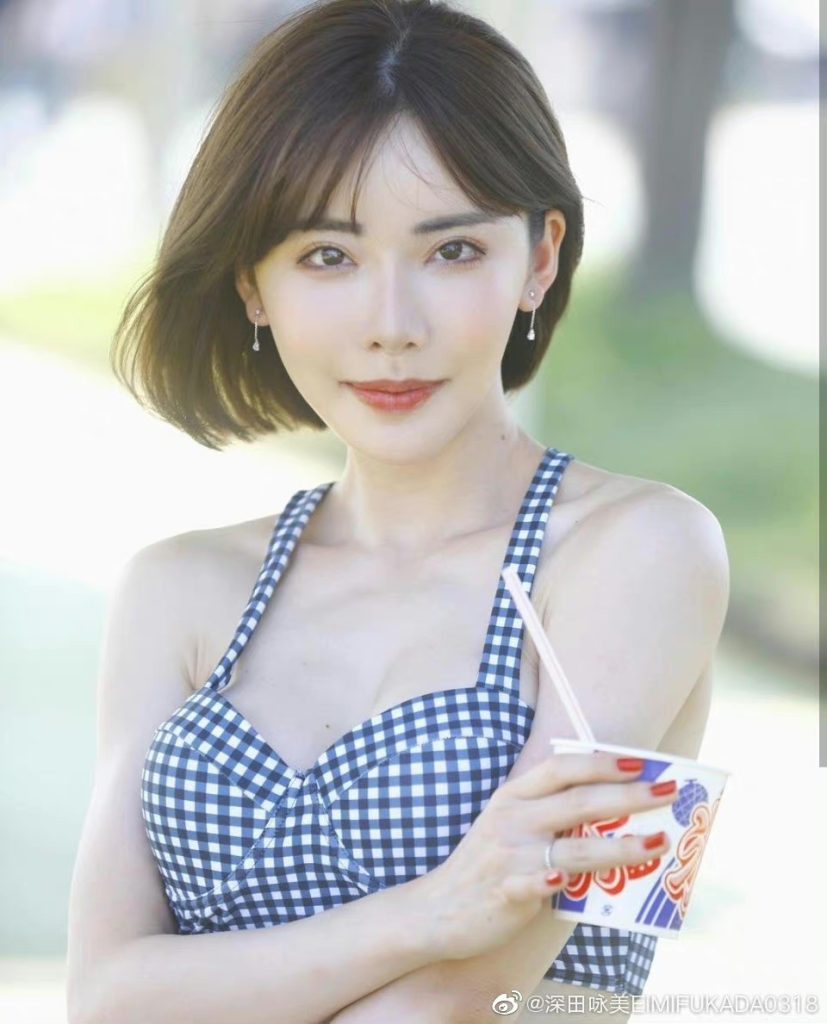 图片[2]-二次元COS分享蓝白格子内衣-深田咏美-二次元COS分享次元吧