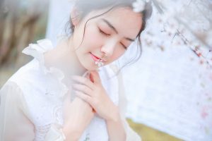 樱花白-二次元COS分享次元吧