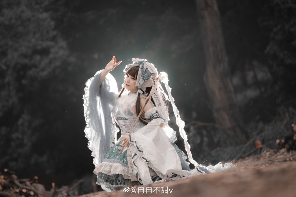 图片[9]-二次元COS分享【cos正片】@冉冉不甜v-博丽灵梦-二次元COS分享次元吧