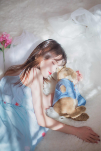 甜甜的梦-二次元COS分享次元吧