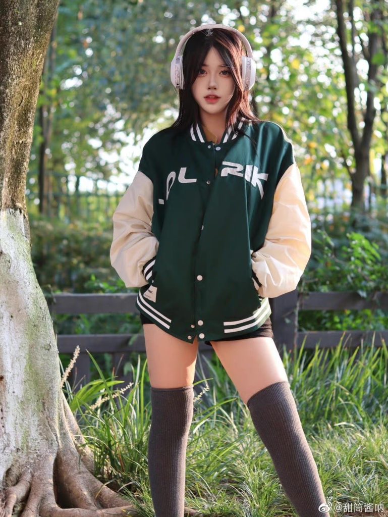 图片[2]-二次元COS分享抱她是公主抱，抱我就是123起是吧?-二次元COS分享次元吧