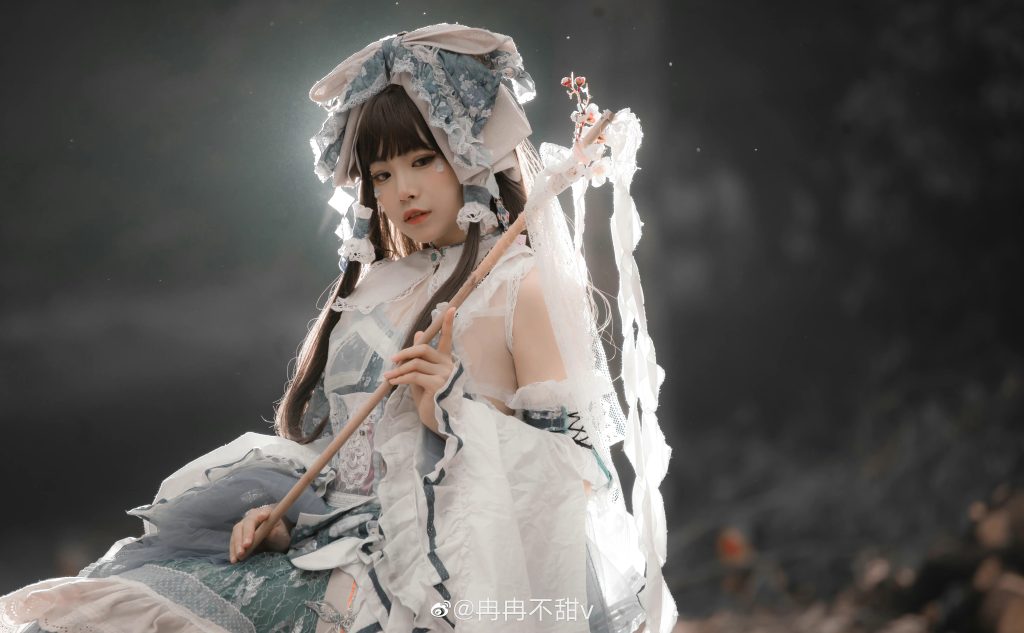 图片[2]-二次元COS分享【cos正片】@冉冉不甜v-博丽灵梦-二次元COS分享次元吧