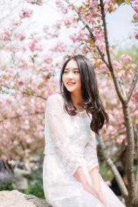 你的眼睛会笑，弯成一条桥-二次元COS分享次元吧