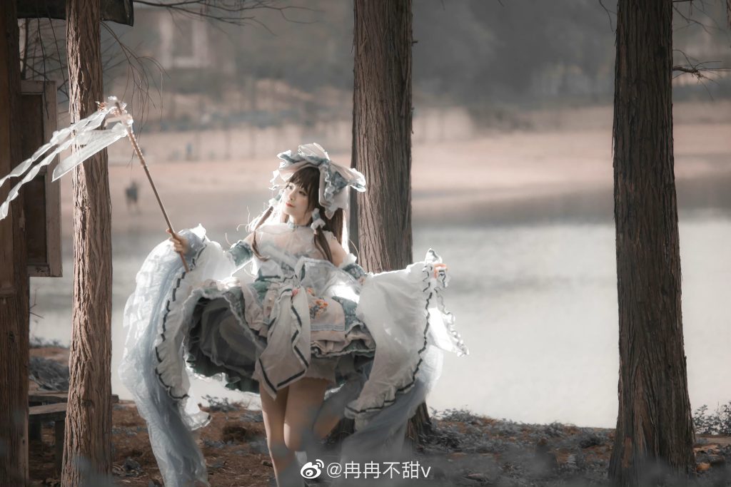 图片[11]-二次元COS分享【cos正片】@冉冉不甜v-博丽灵梦-二次元COS分享次元吧