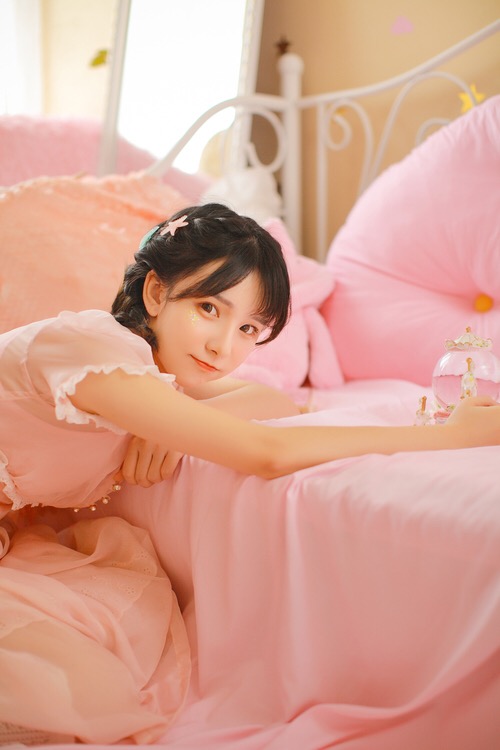 图片[8]-二次元COS分享女孩房间-二次元COS分享次元吧