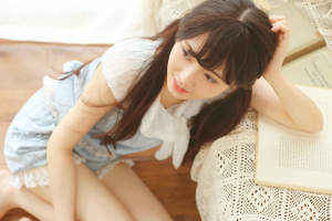 草莓味的你-二次元COS分享次元吧