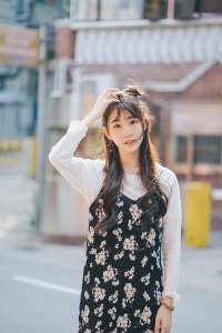 夕阳下的笑颜-二次元COS分享次元吧