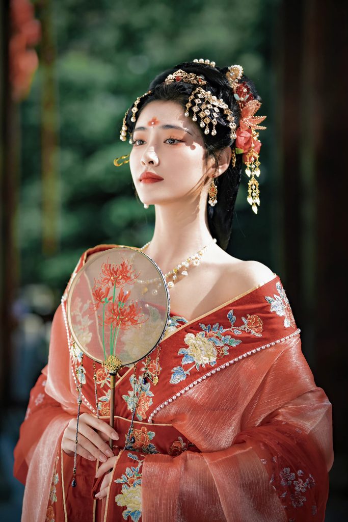 图片[4]-二次元COS分享【汉服】国庆 最喜欢的颜色是中国红🇨🇳 ​​​-二次元COS分享次元吧