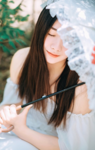 浮华繁花-二次元COS分享次元吧