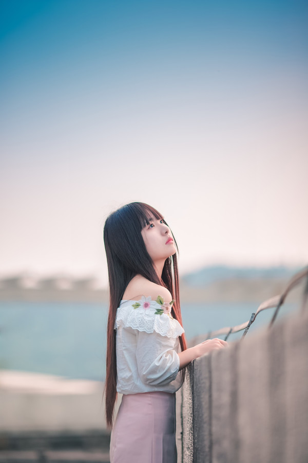 图片[2]-二次元COS分享蓝天下的泳池边有我在发呆-二次元COS分享次元吧