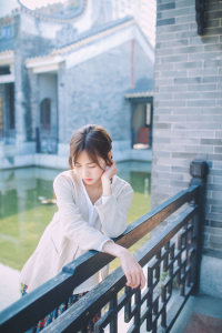 真心湖边-二次元COS分享次元吧