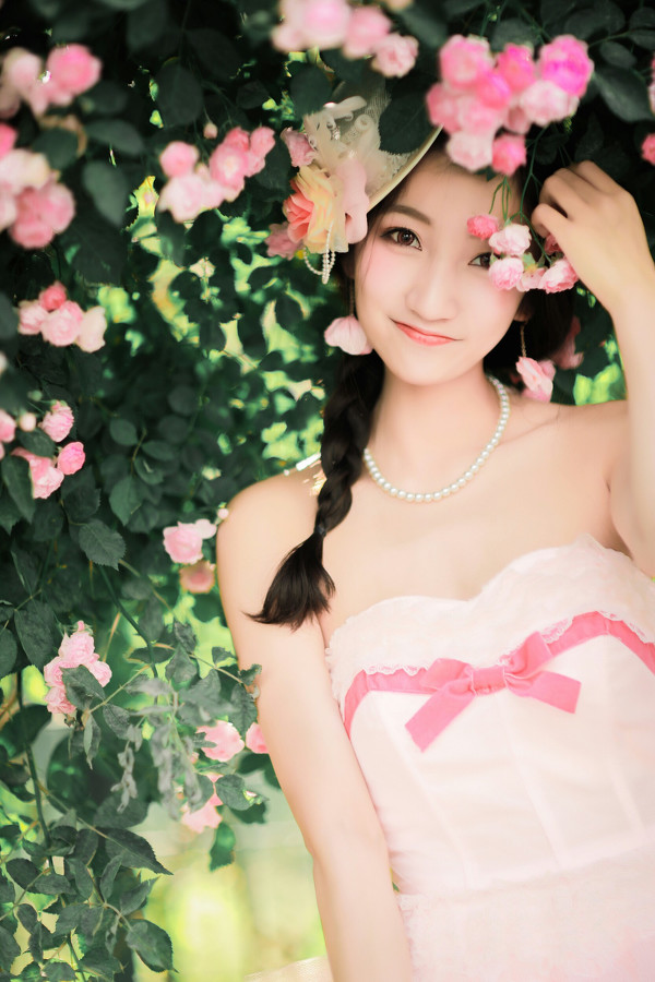 粉蔷-二次元COS分享次元吧
