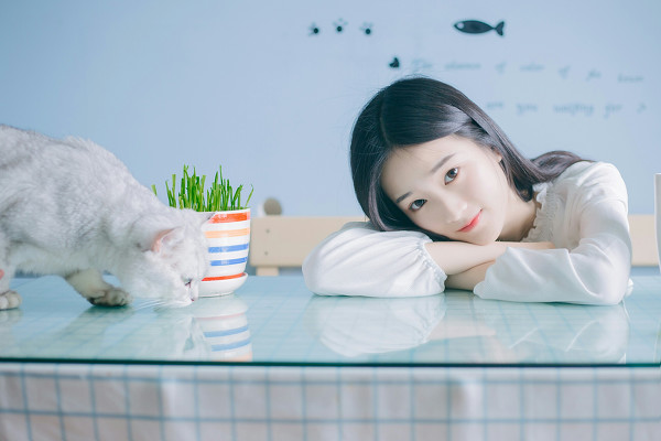 图片[2]-二次元COS分享少女和猫-二次元COS分享次元吧