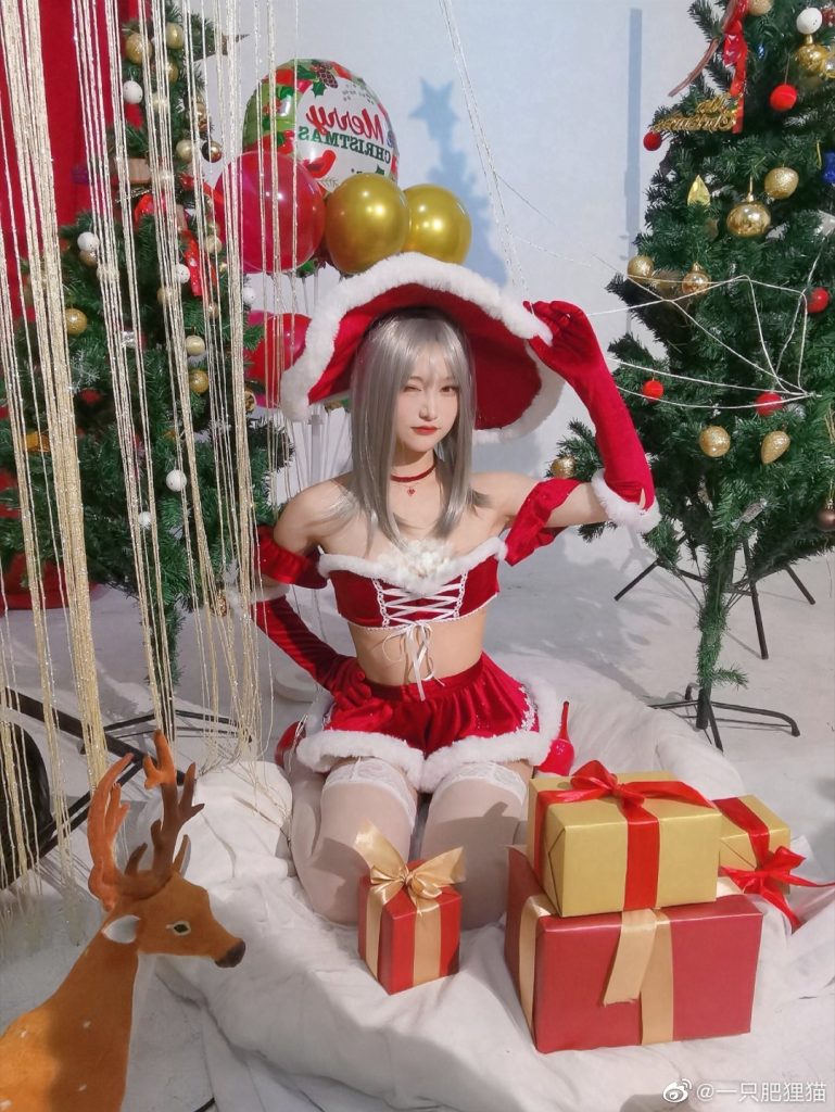 图片[1]-二次元COS分享[COS]银发魔女邀请你共度圣诞夜-二次元COS分享次元吧
