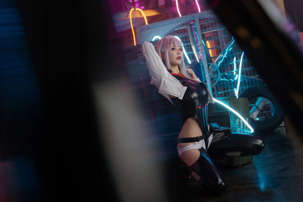 图片[1]-二次元COS分享爱老师PhD – 赛博朋克 露西-二次元COS分享次元吧
