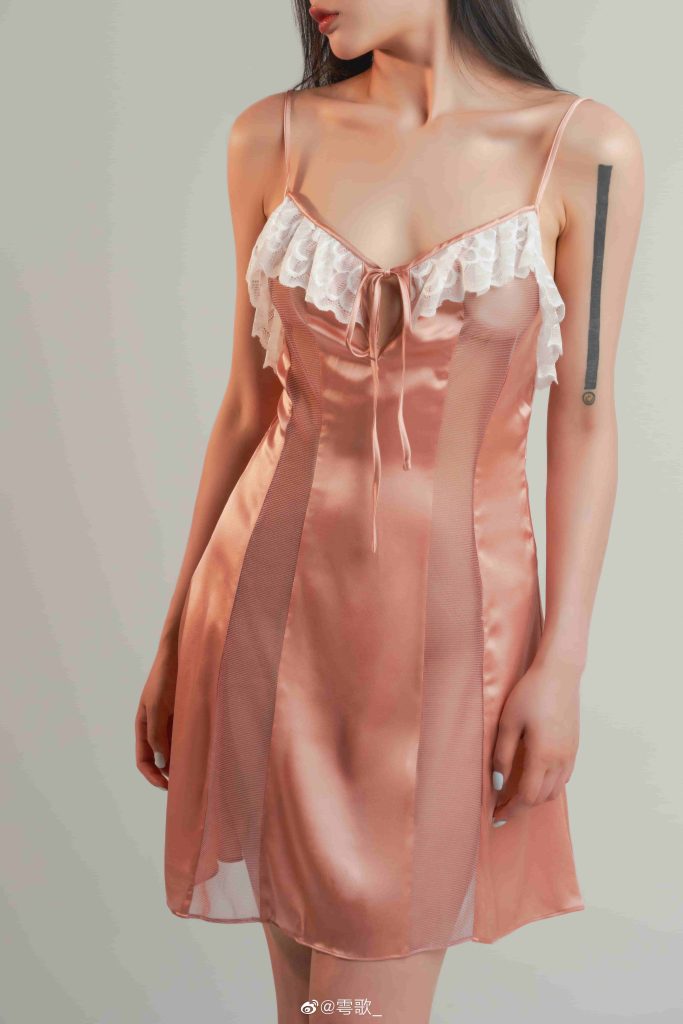 图片[2]-二次元COS分享[写真]性感睡裙-二次元COS分享次元吧