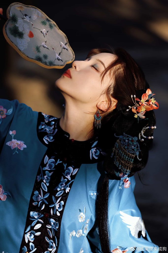 图片[3]-二次元COS分享她还陷在那段隔世经年的梦。-二次元COS分享次元吧