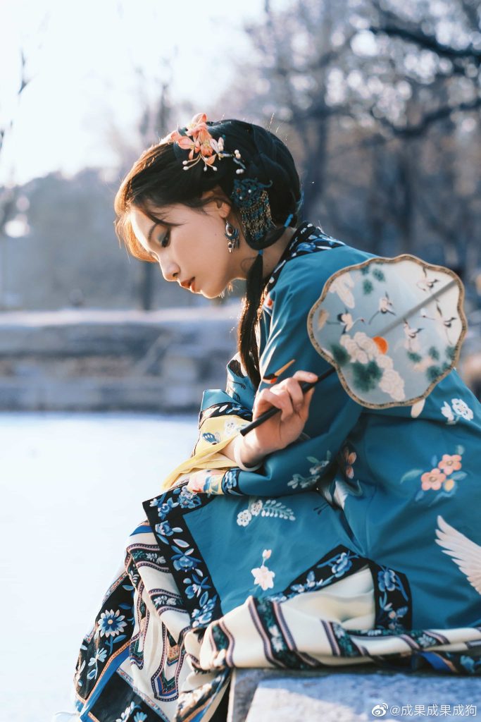 图片[5]-二次元COS分享她还陷在那段隔世经年的梦。-二次元COS分享次元吧