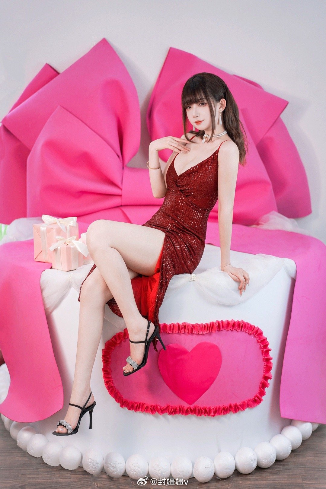 图片[1]-二次元COS分享[写真]百事可爱 岁岁欢喜🎂-二次元COS分享次元吧