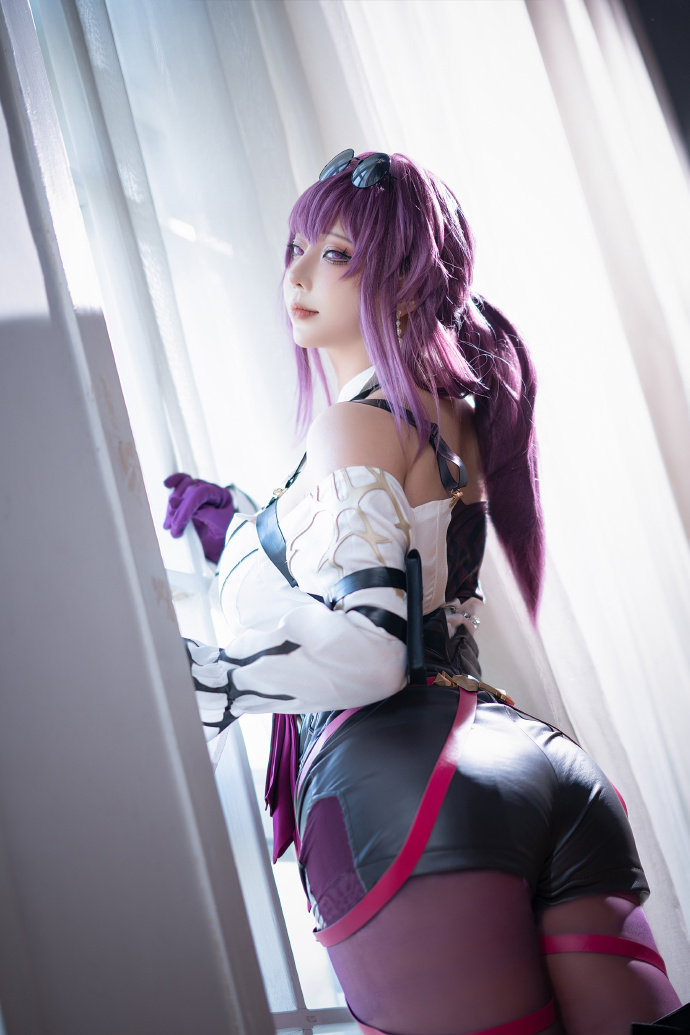 图片[1]-二次元COS分享[COSplay]星穹铁道卡芙卡-二次元COS分享次元吧