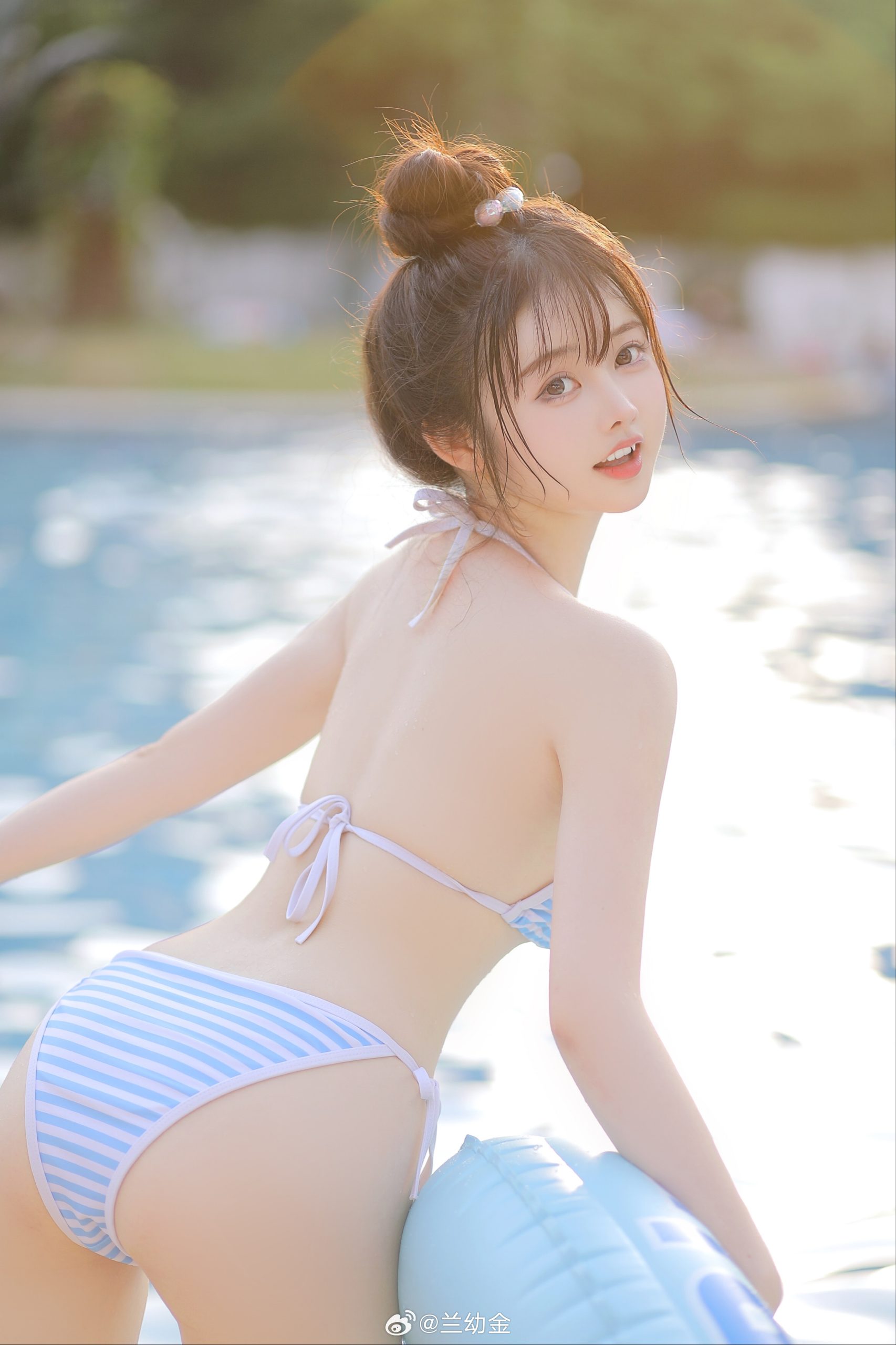 图片[2]-二次元COS分享[写真]幼金の泳池比基尼写真👙-二次元COS分享次元吧