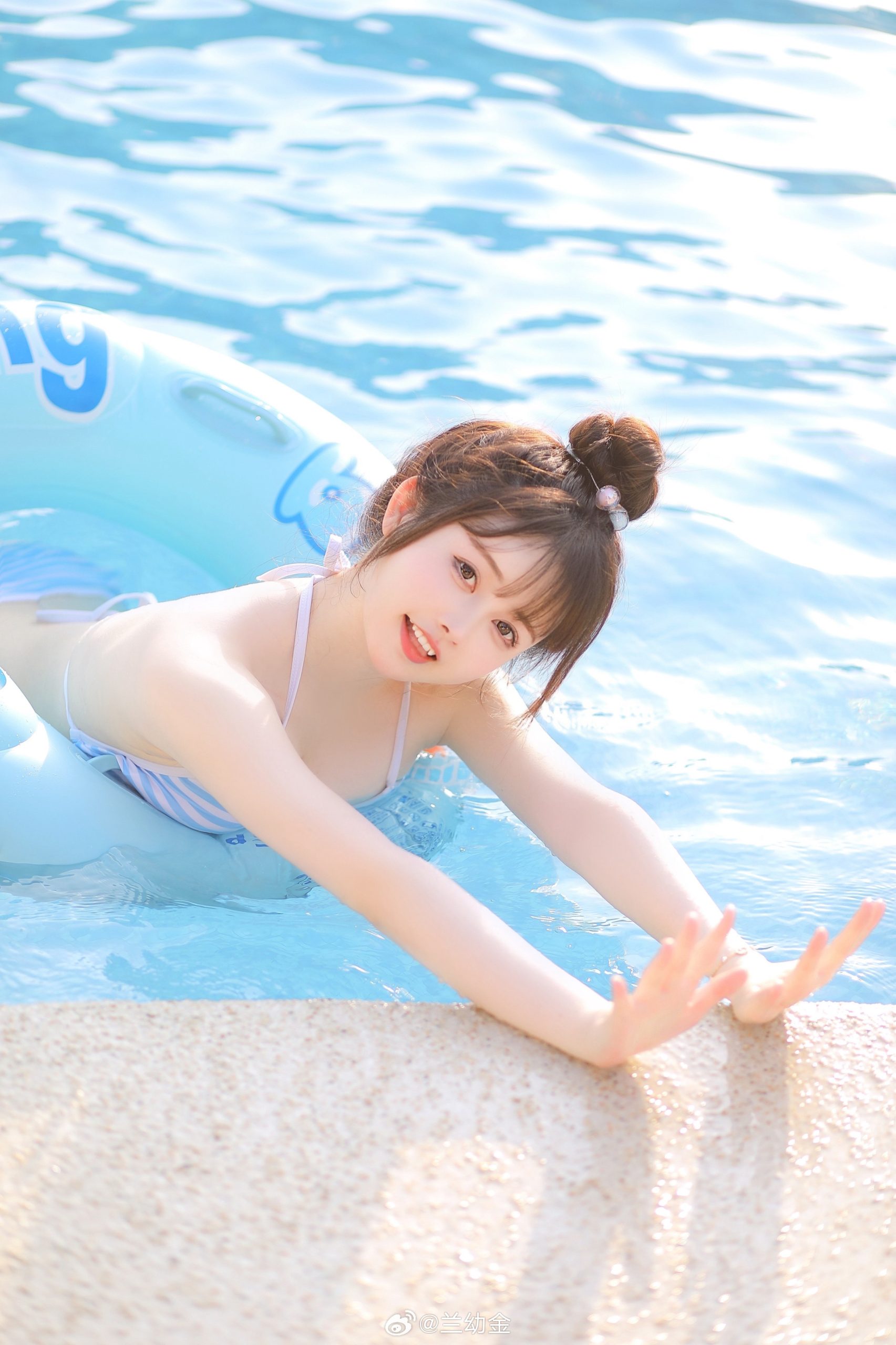 图片[12]-二次元COS分享[写真]幼金の泳池比基尼写真👙-二次元COS分享次元吧