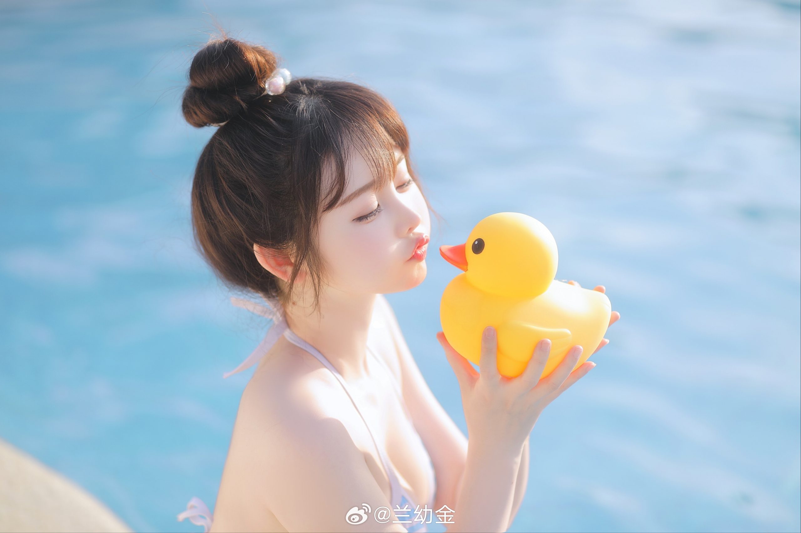 图片[13]-二次元COS分享[写真]幼金の泳池比基尼写真👙-二次元COS分享次元吧