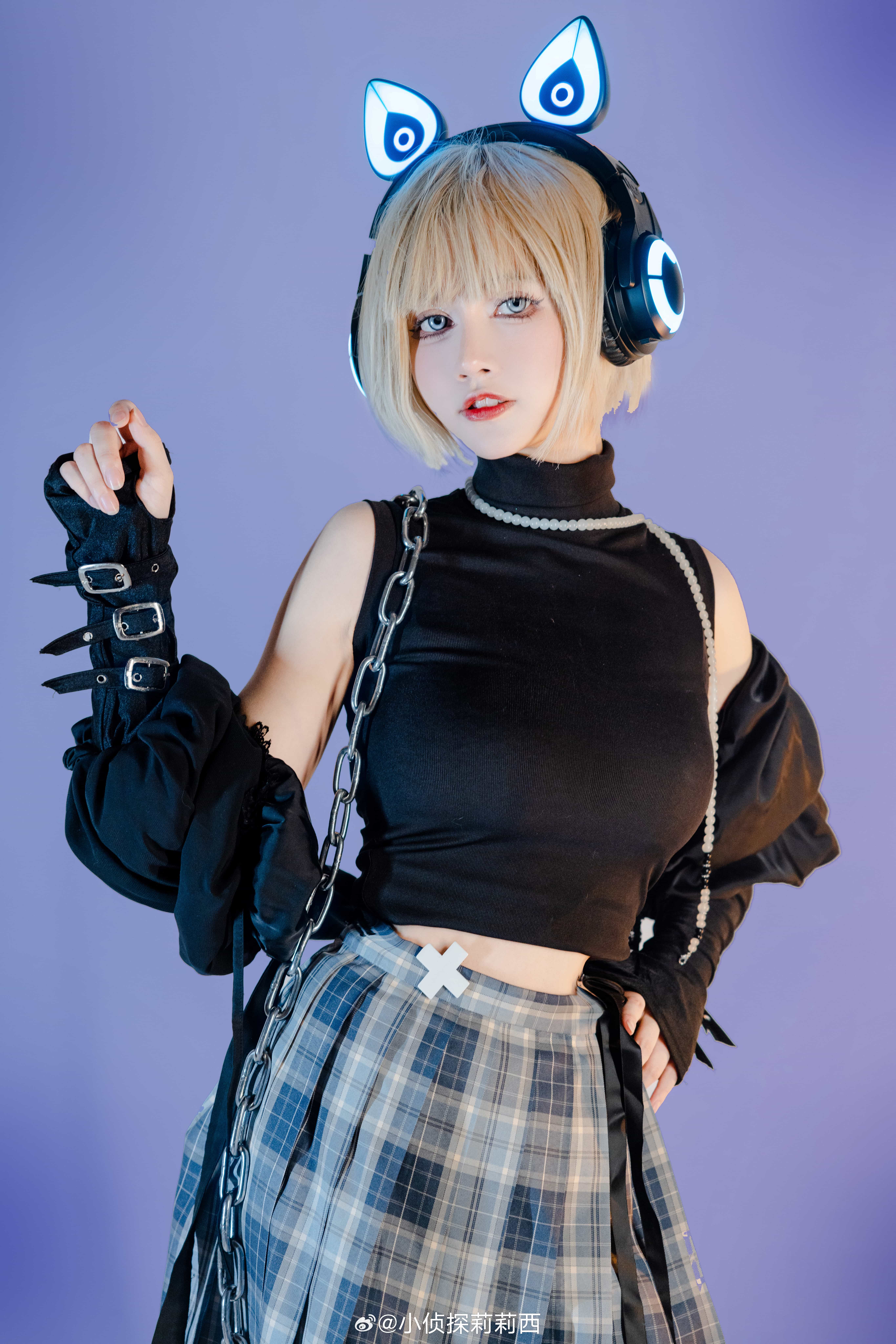 图片[1]-二次元COS分享王者荣耀  🎵戴上耳机，变身安琪拉电竞少女🎵   COSer：小侦探莉莉西