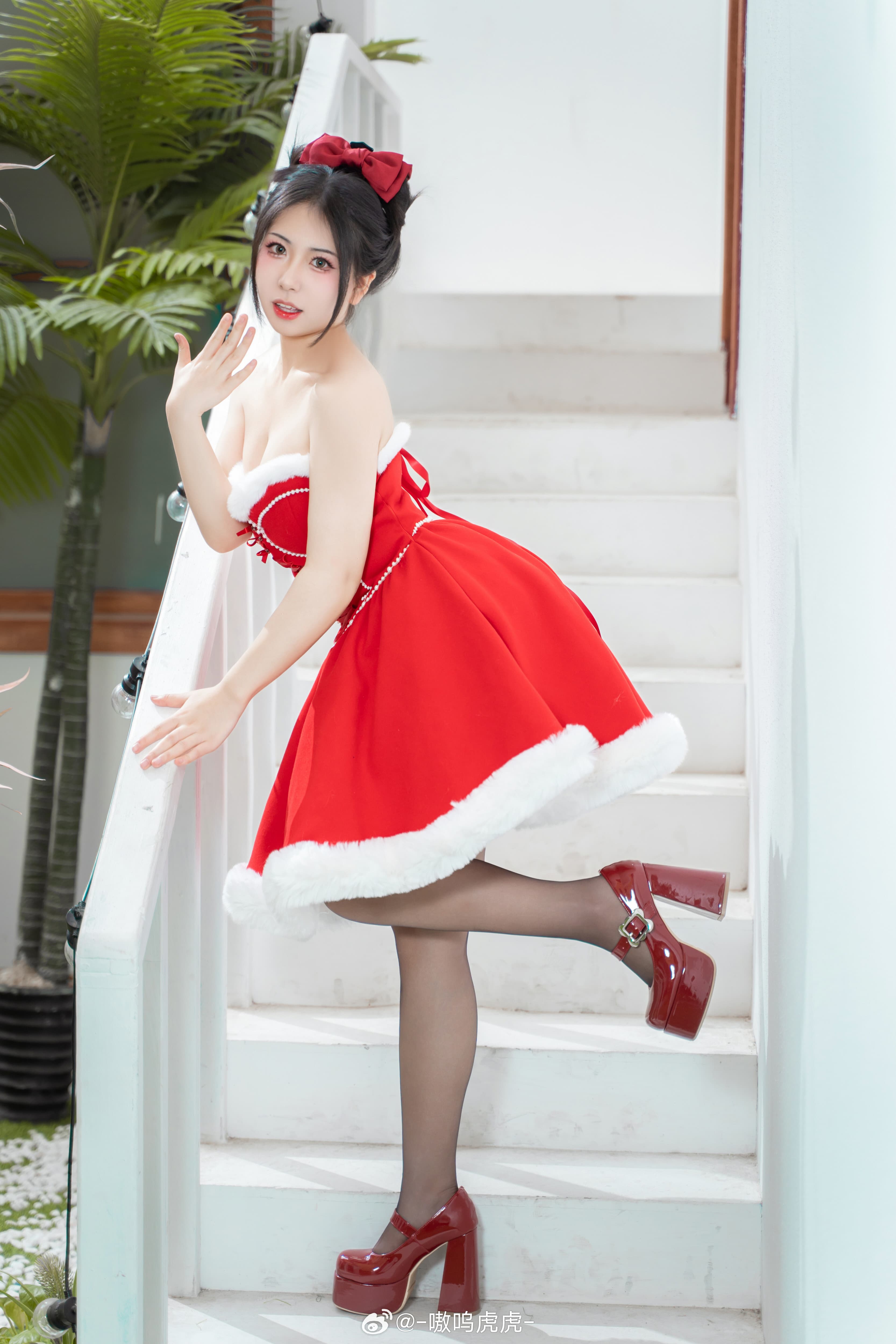 图片[2]-二次元COS分享[COSplay]被四面八方的圣诞气息包裹住啦