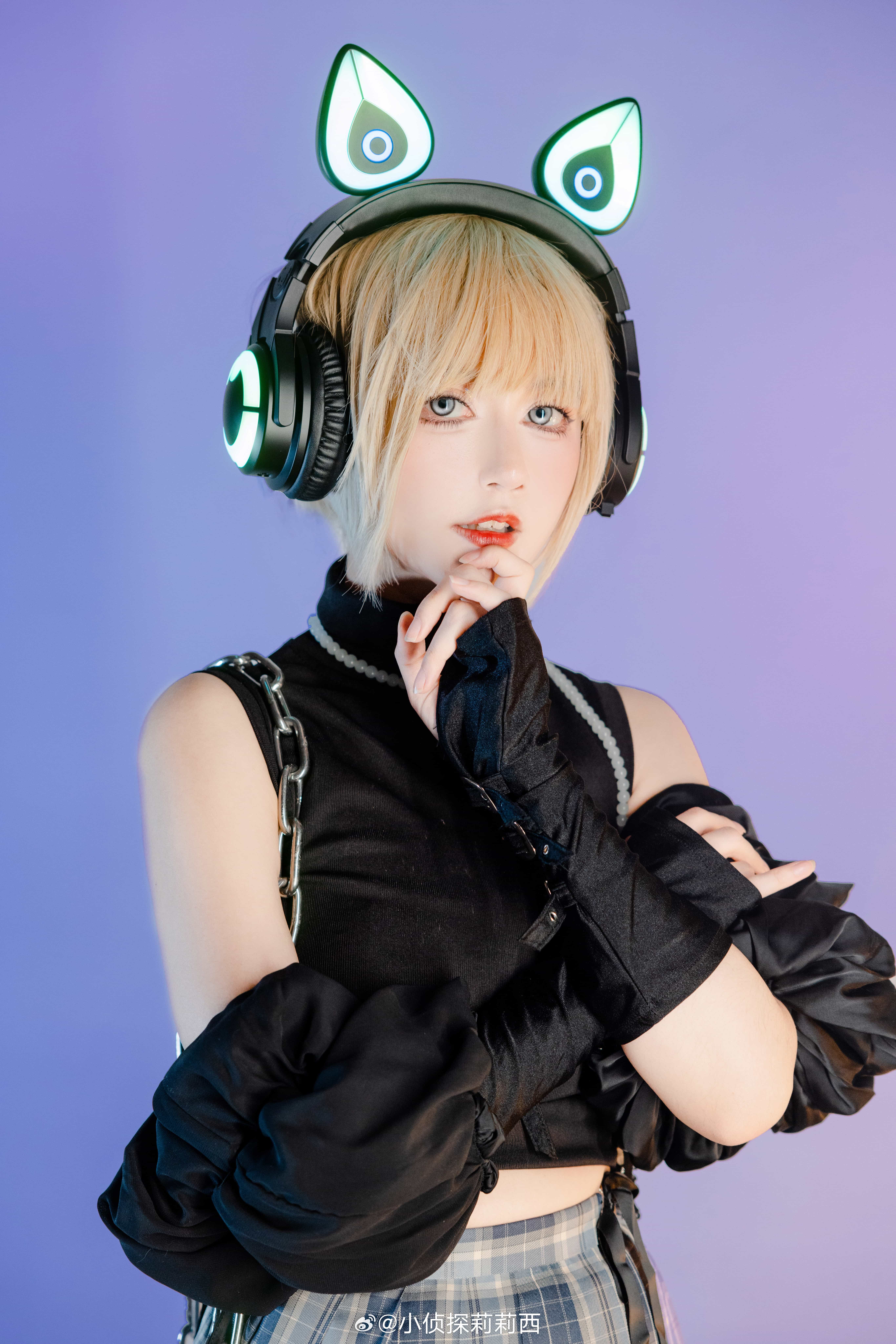 图片[4]-二次元COS分享王者荣耀  🎵戴上耳机，变身安琪拉电竞少女🎵   COSer：小侦探莉莉西