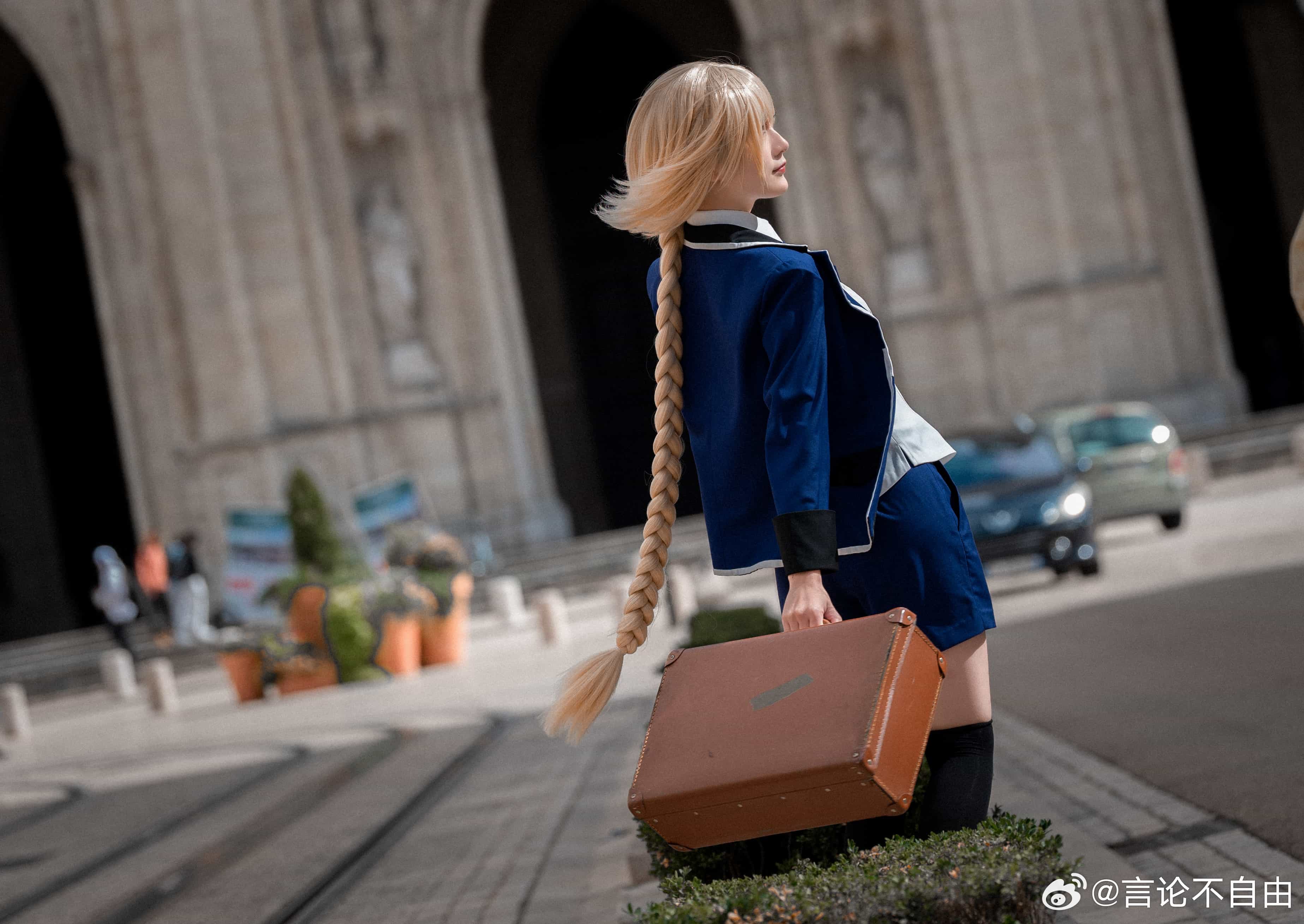 图片[2]-二次元COS分享[COSplay]贞德 请大家欣赏🇫🇷奥尔良的景！-二次元COS分享次元吧