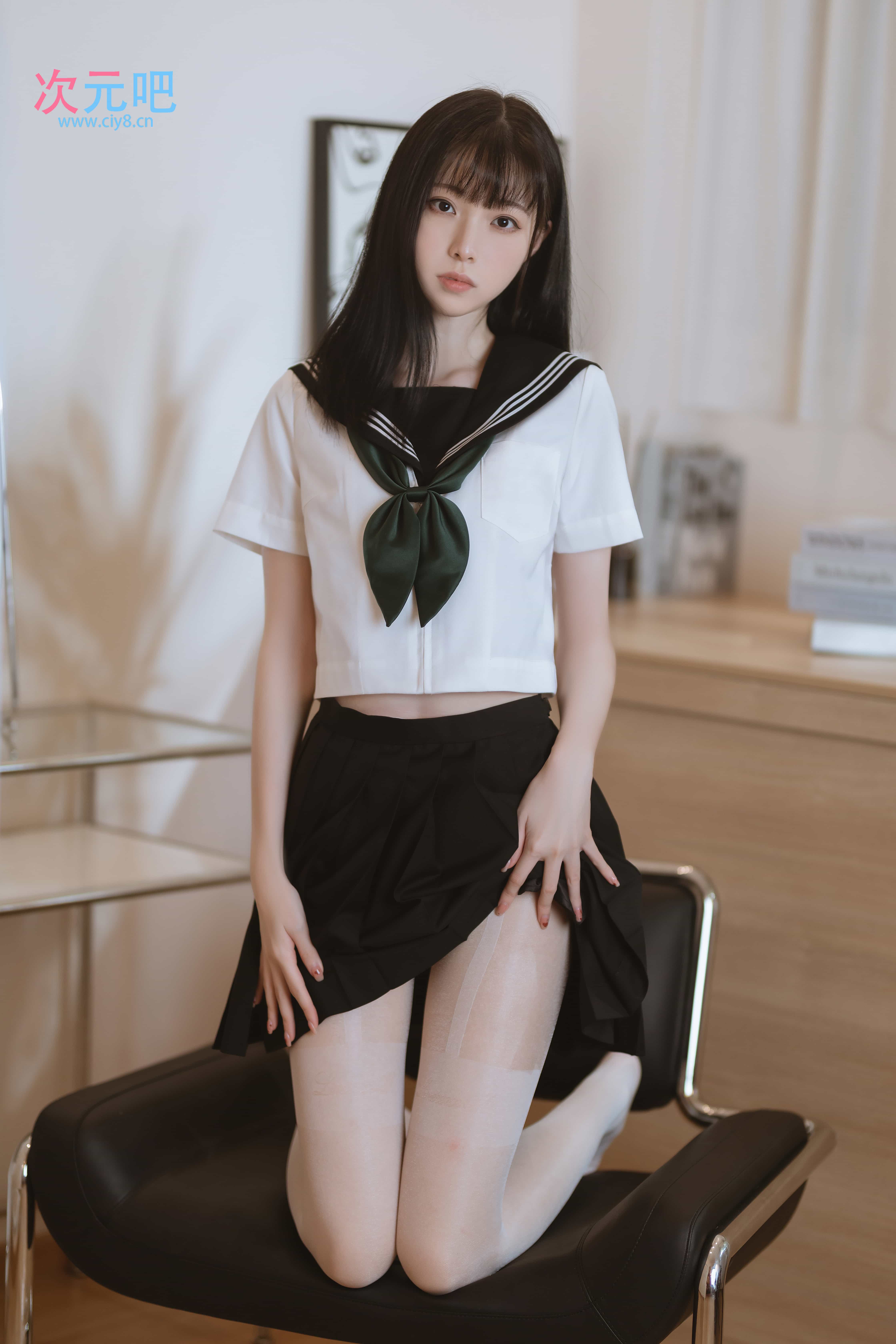 图片[2]-二次元COS分享许岚LAN - 白丝水手服