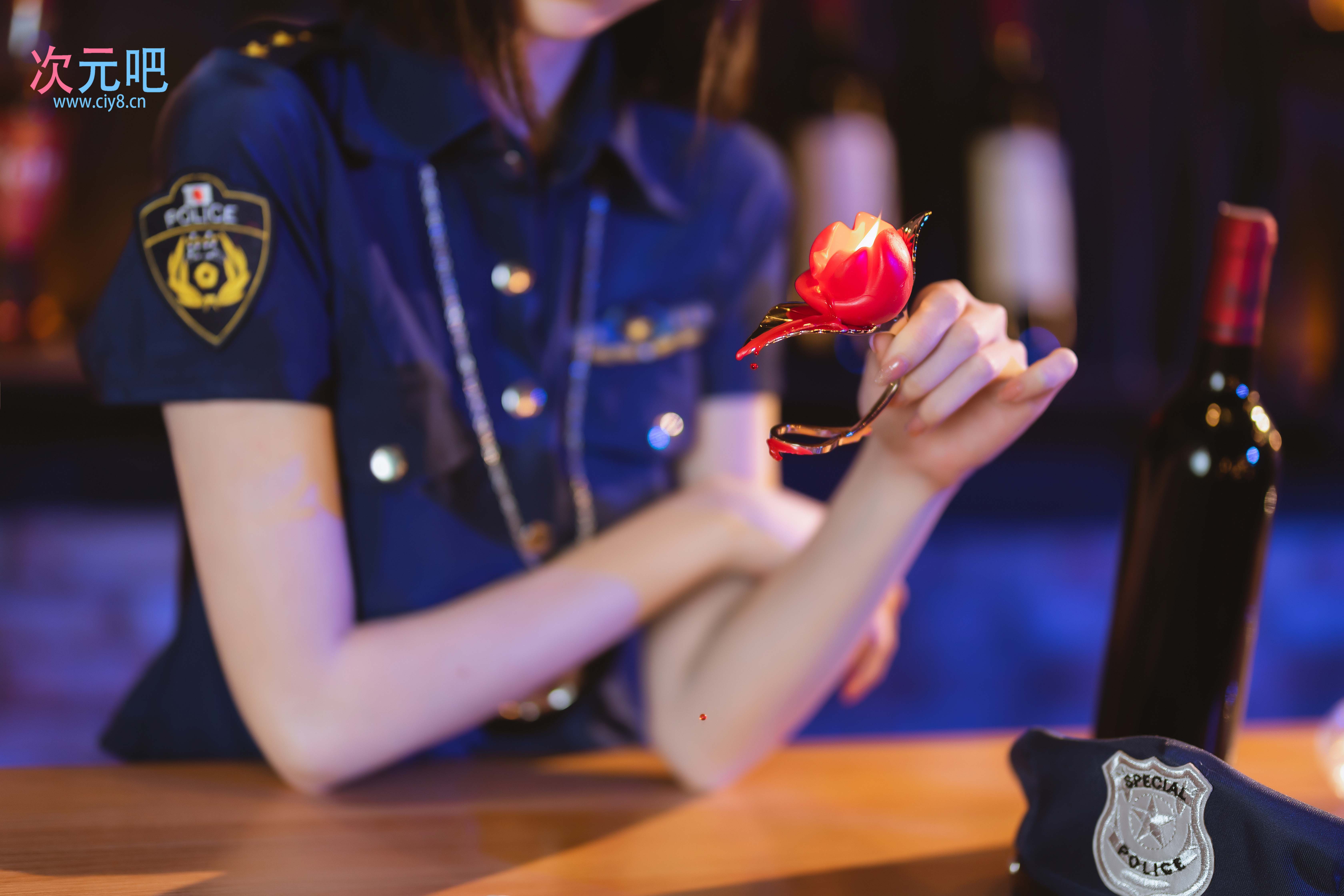 图片[3]-二次元COS分享许岚LAN - 黑丝女警