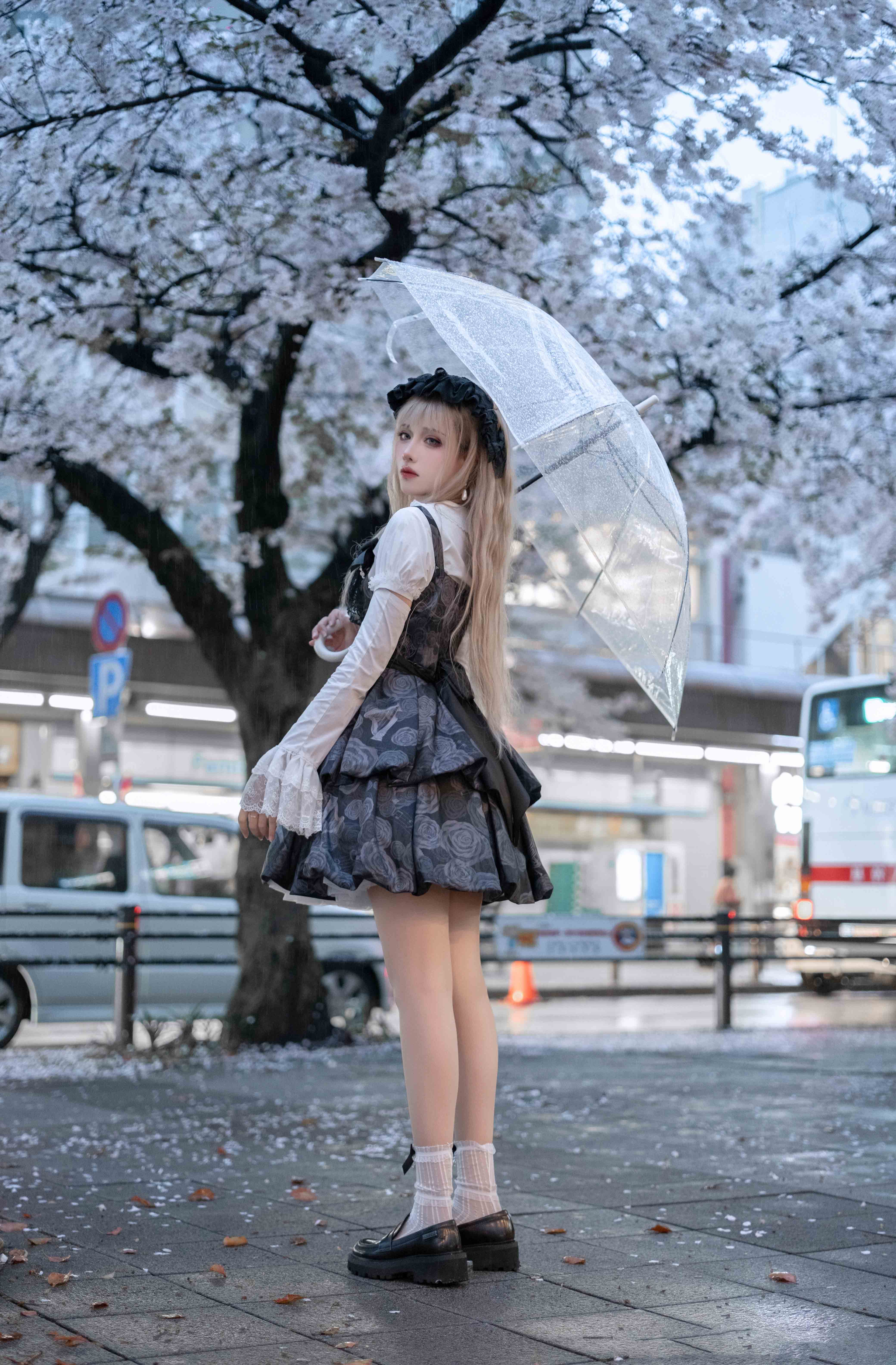 图片[2]-二次元COS分享[Lolita]遇到了一片樱花-二次元COS分享次元吧