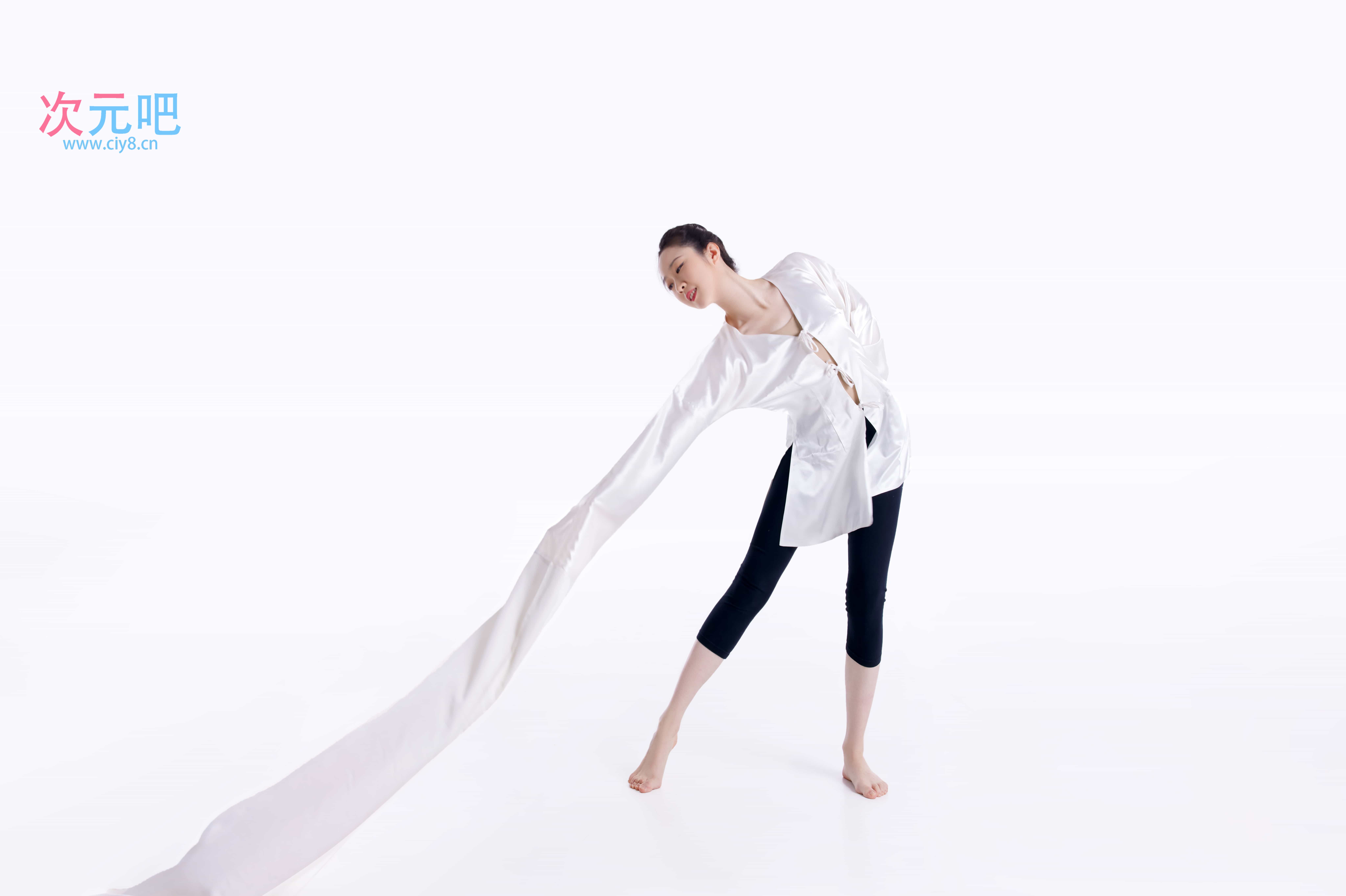 GALLI嘉丽 – 舞蹈生日记 景思佳-二次元COS分享次元吧