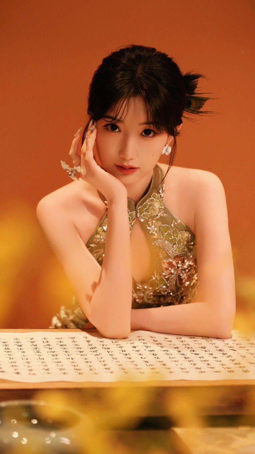 图片[2]-二次元COS分享[明星写真]毛晓彤 深V旗袍-二次元COS分享次元吧