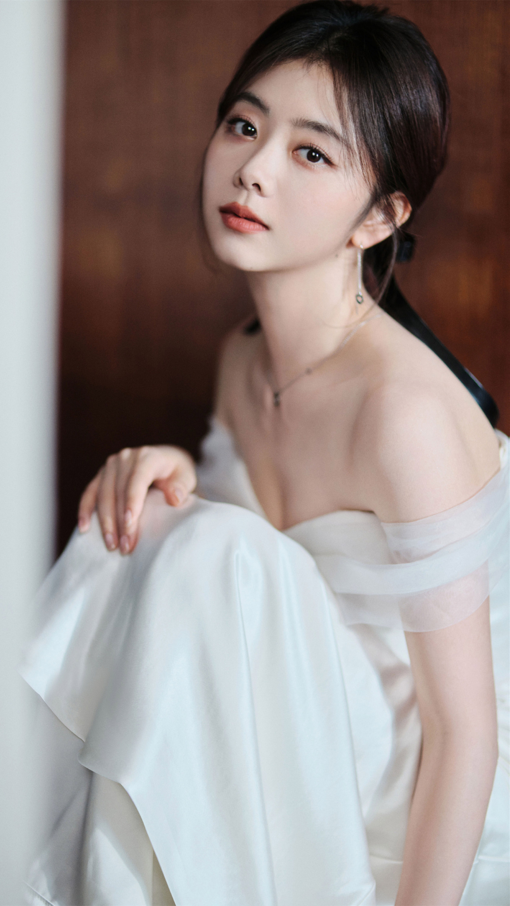 图片[8]-二次元COS分享[明星写真]谭松韵 白色抹胸裙-二次元COS分享次元吧