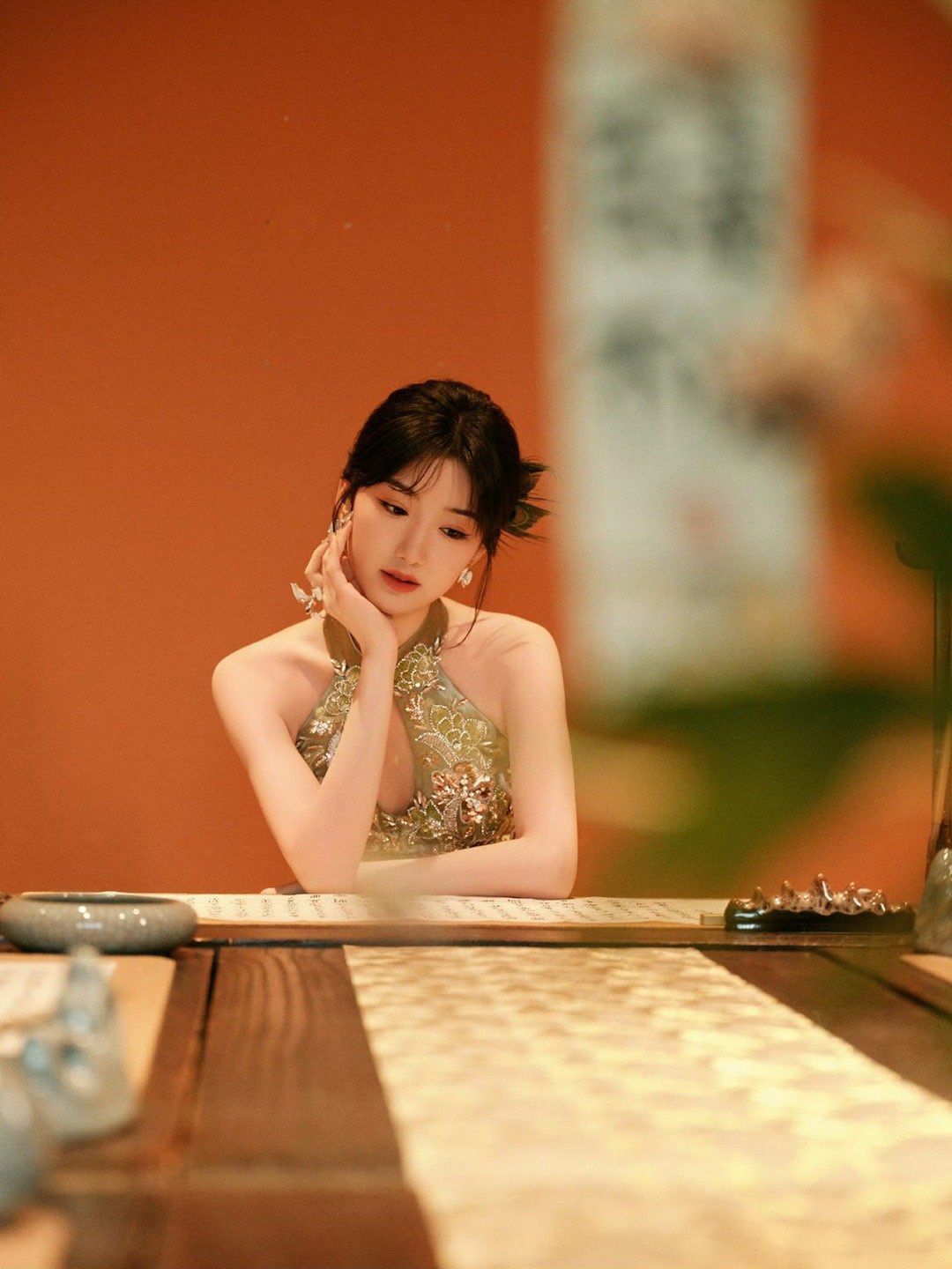 图片[3]-二次元COS分享[明星写真]毛晓彤 深V旗袍-二次元COS分享次元吧