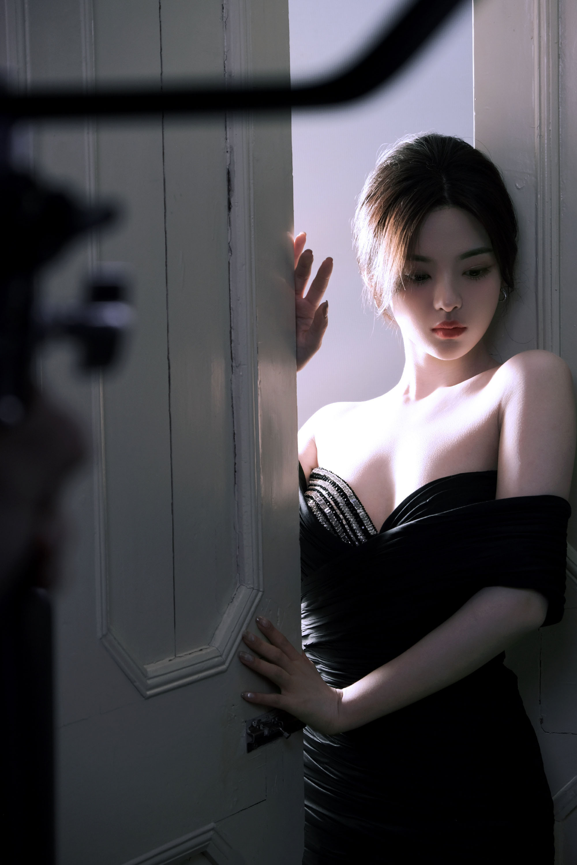 图片[9]-二次元COS分享[明星写真]杨超越身着优雅黑色鱼尾礼裙，尽显曼妙身姿与高贵气质。-二次元COS分享次元吧