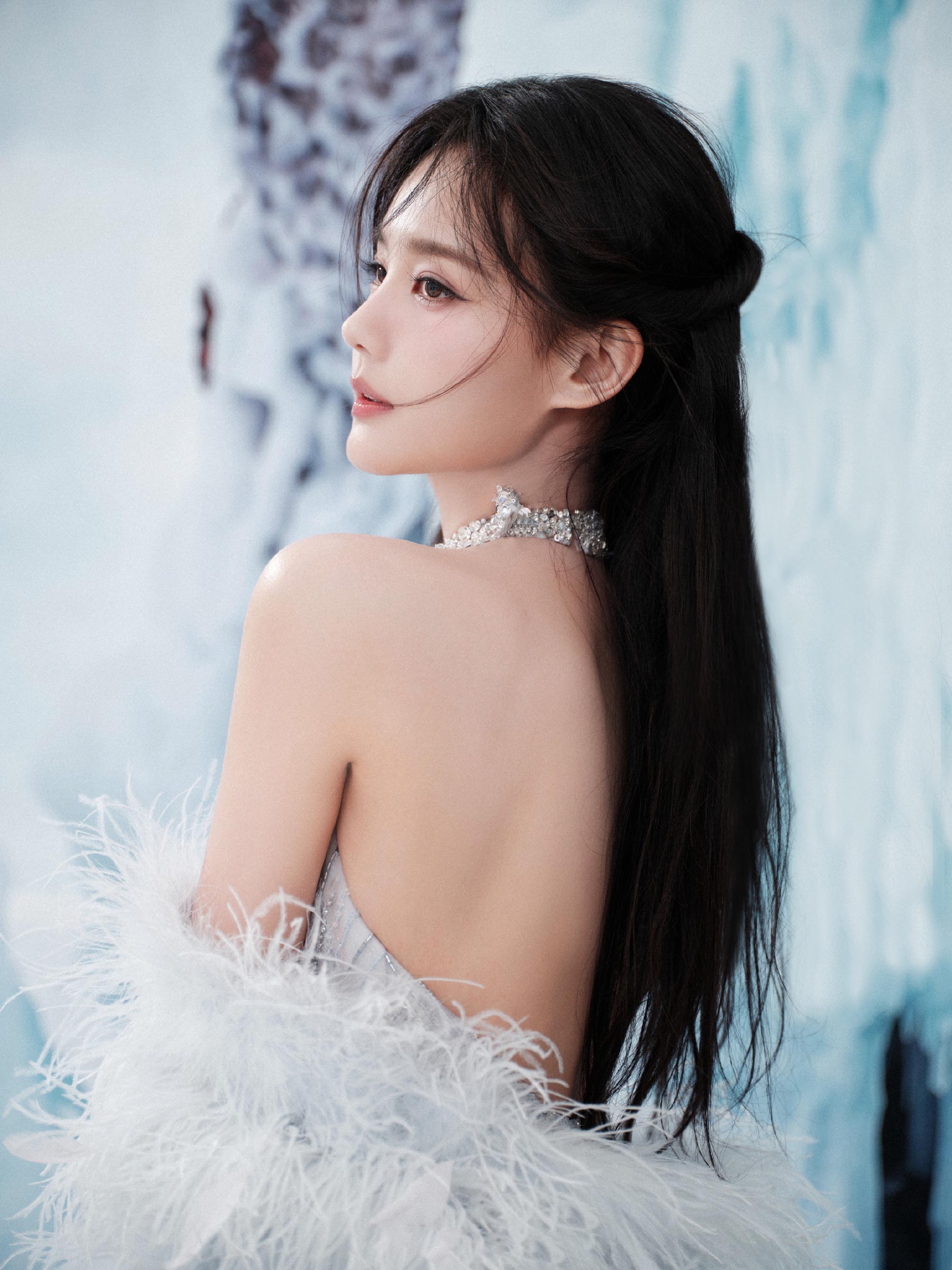 图片[2]-二次元COS分享[明星写真]李一桐雪域精灵妆，宛若冰雪世界中走出的梦幻公主-二次元COS分享次元吧