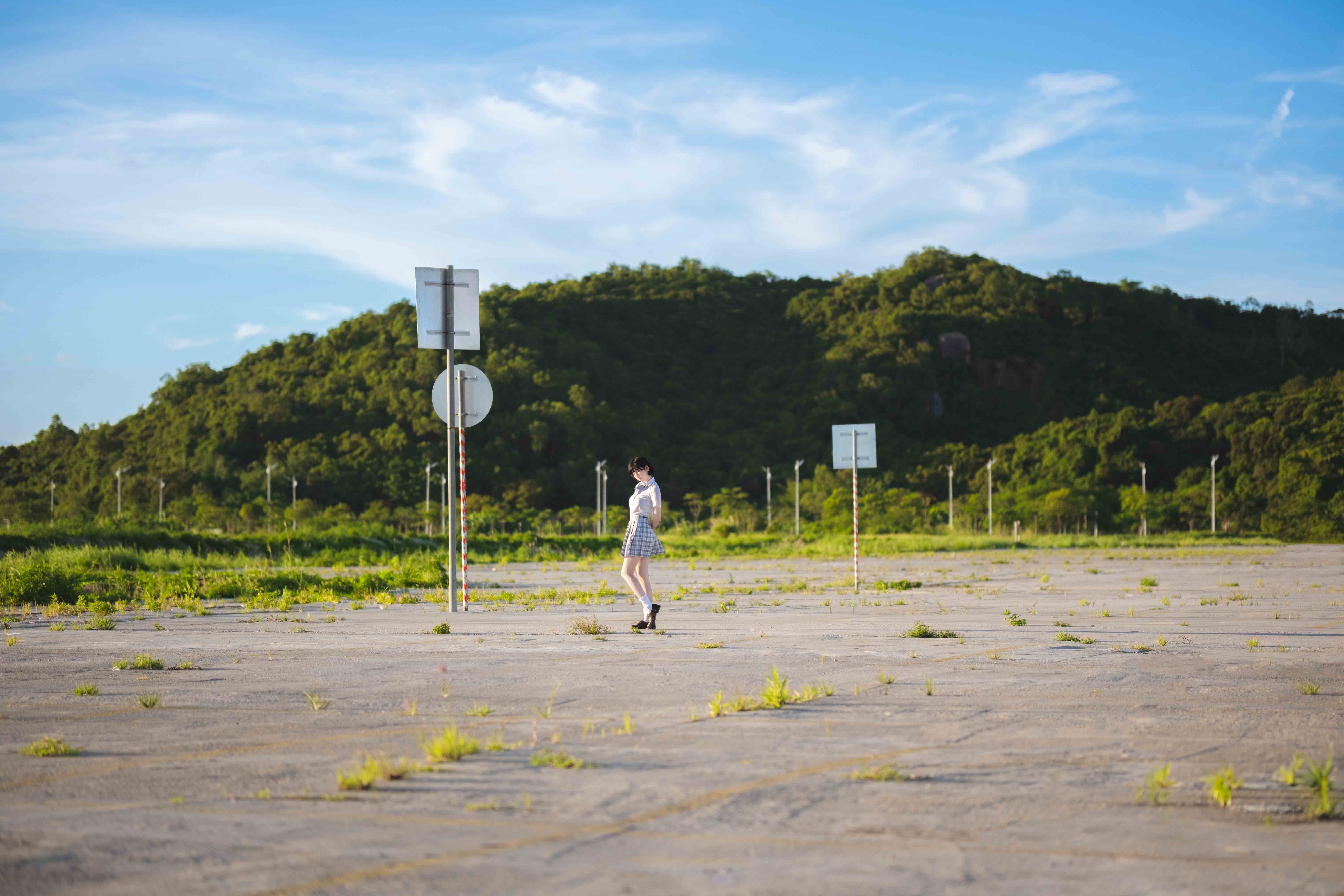 图片[1]-二次元COS分享[JK]缠绕着我头发随风摆动-二次元COS分享次元吧