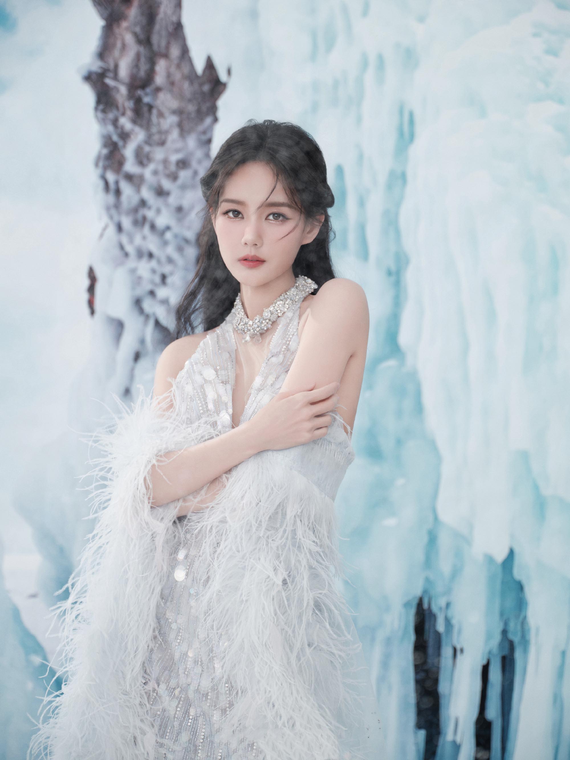 图片[5]-二次元COS分享[明星写真]李一桐雪域精灵妆，宛若冰雪世界中走出的梦幻公主-二次元COS分享次元吧