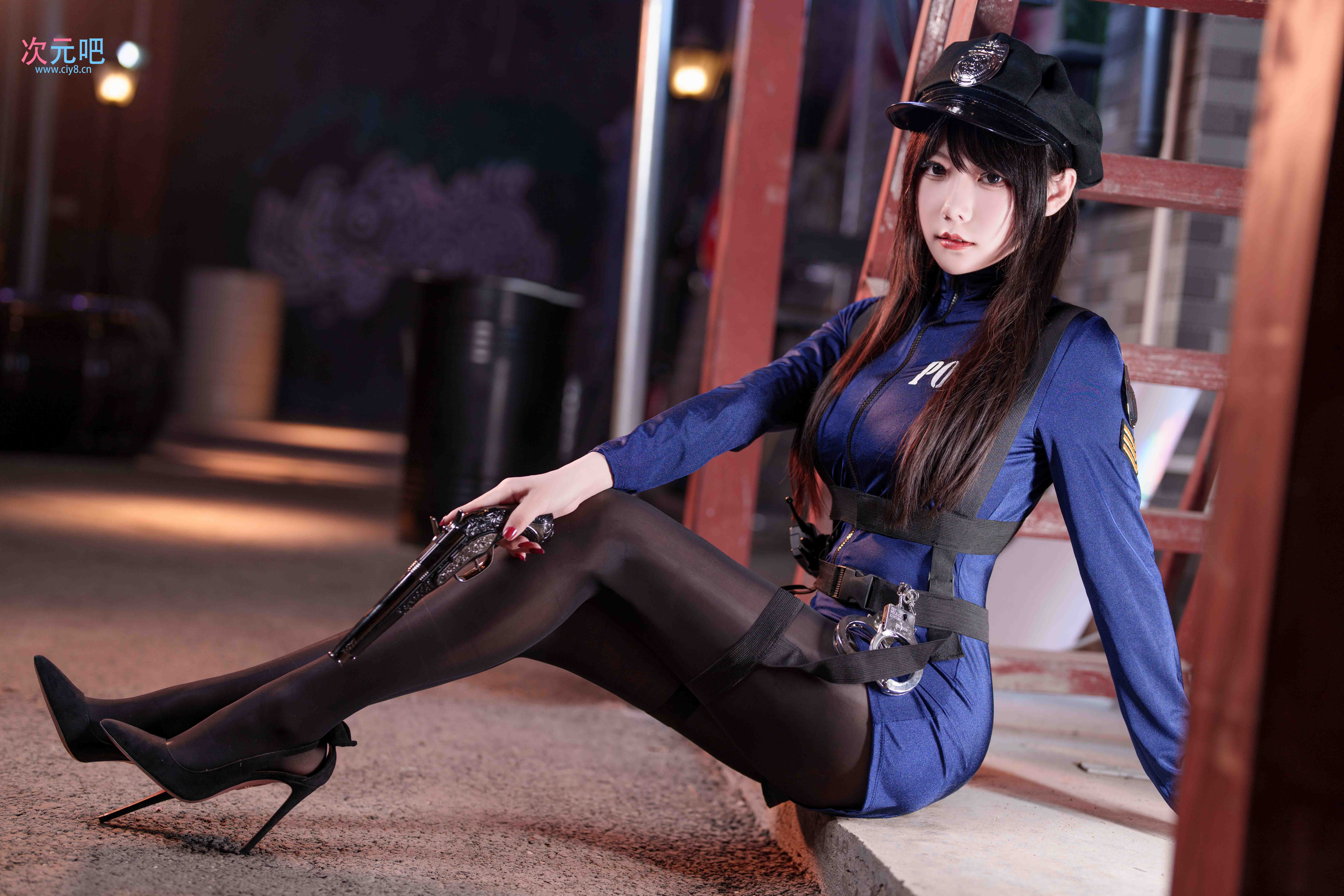 图片[5]-二次元COS分享香草喵露露 – 女警图-二次元COS分享次元吧