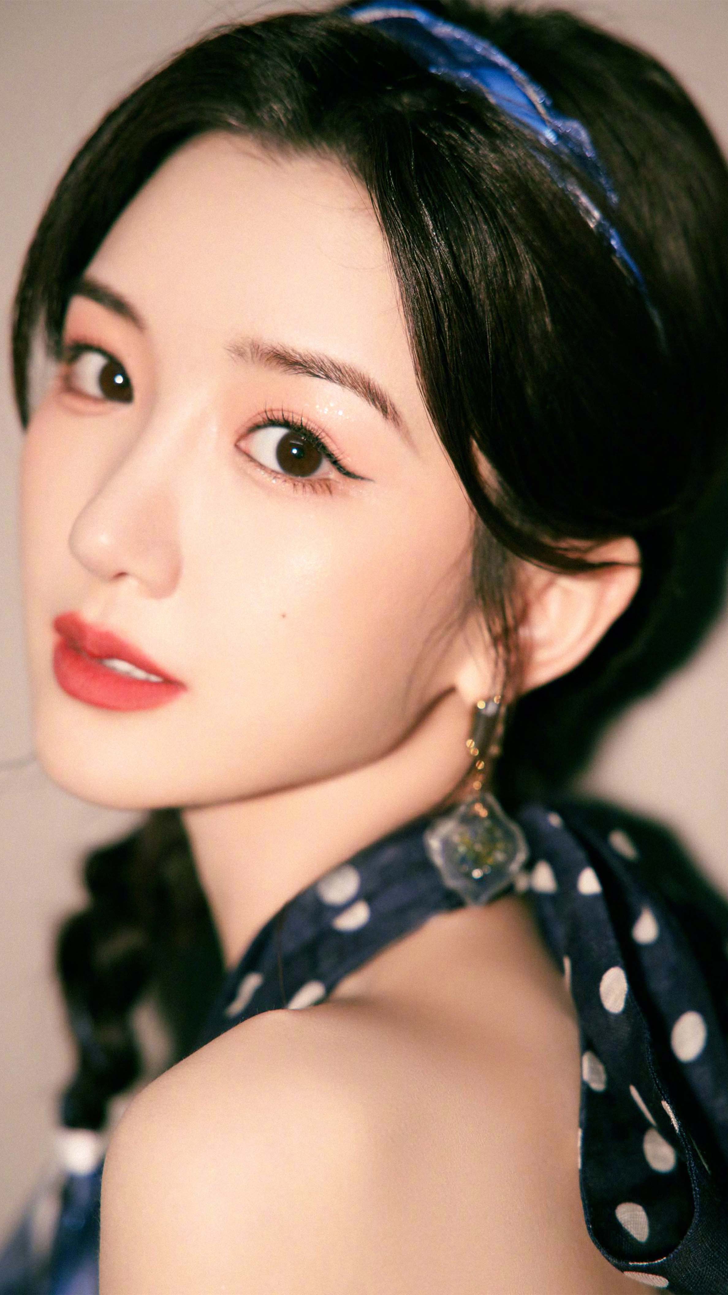 图片[8]-二次元COS分享[明星写真]毛晓彤身着甜美波点裙，尽显优雅气质。-二次元COS分享次元吧