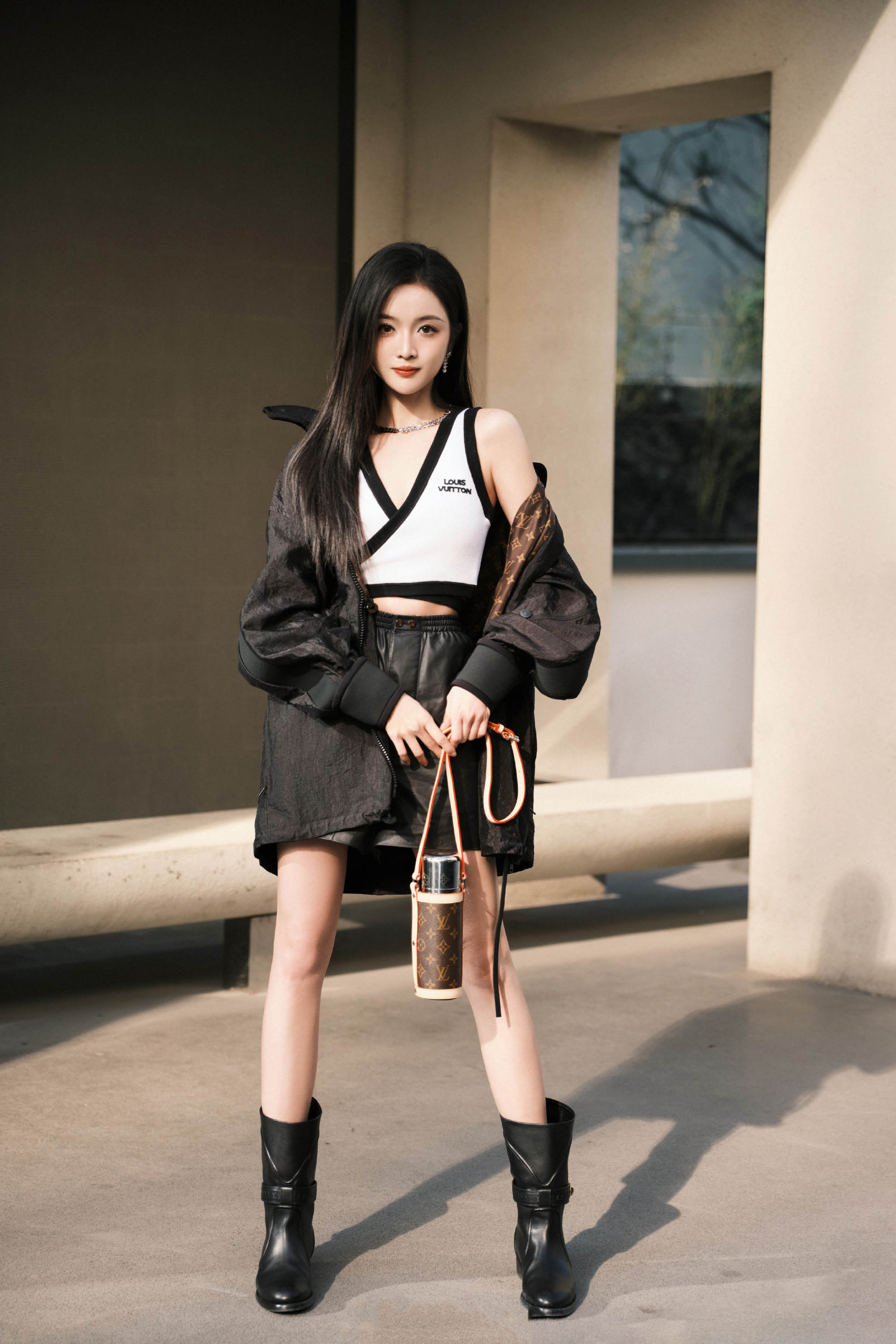 图片[3]-二次元COS分享[明星写真]吴宣仪洋溢着满满的活力与元气，散发着令人心动不已的独特魅力。-二次元COS分享次元吧